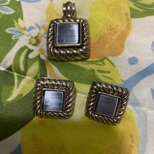 Vintage Pendant and earring set in color gray and silver Very sturdy condition